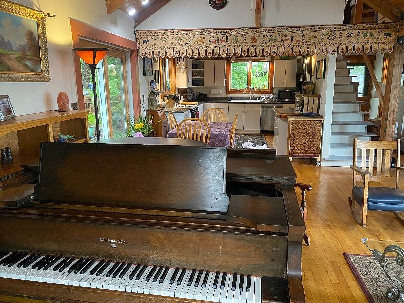 Furnished Finder property 368980_1 photo 3