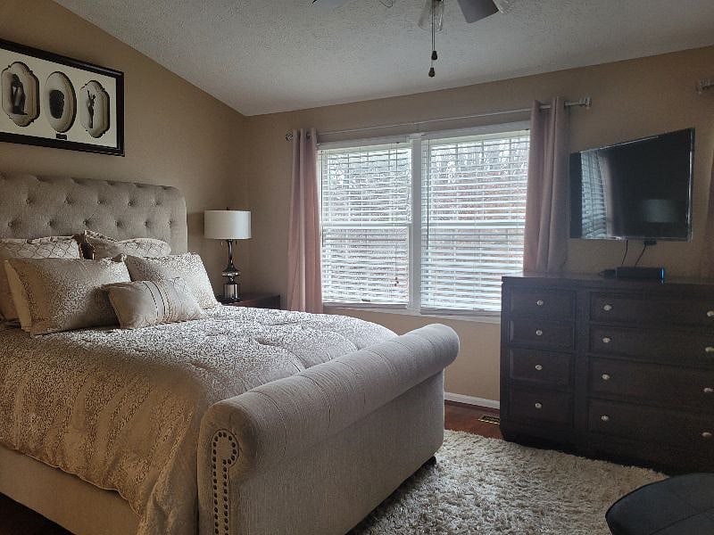 Furnished Finder property 369000_1 photo 3