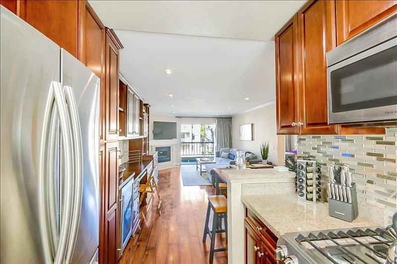 Furnished Finder property 369025_1 photo 13