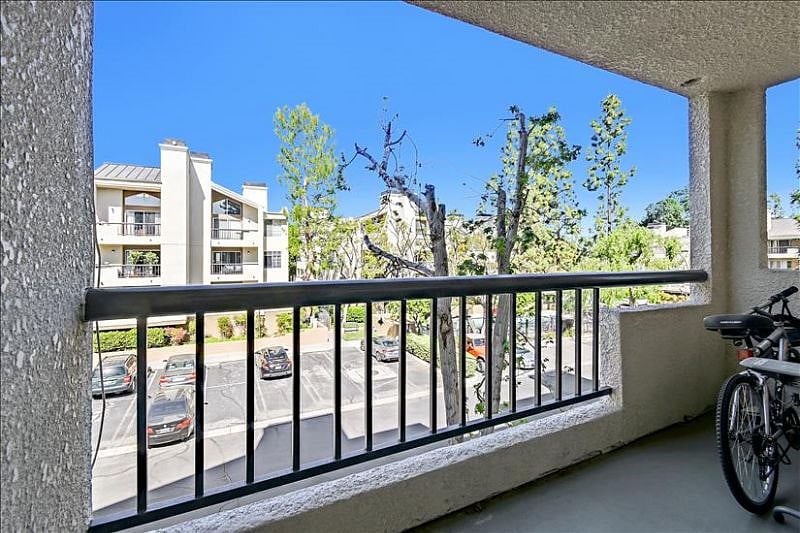 Furnished Finder property 369025_1 photo 24