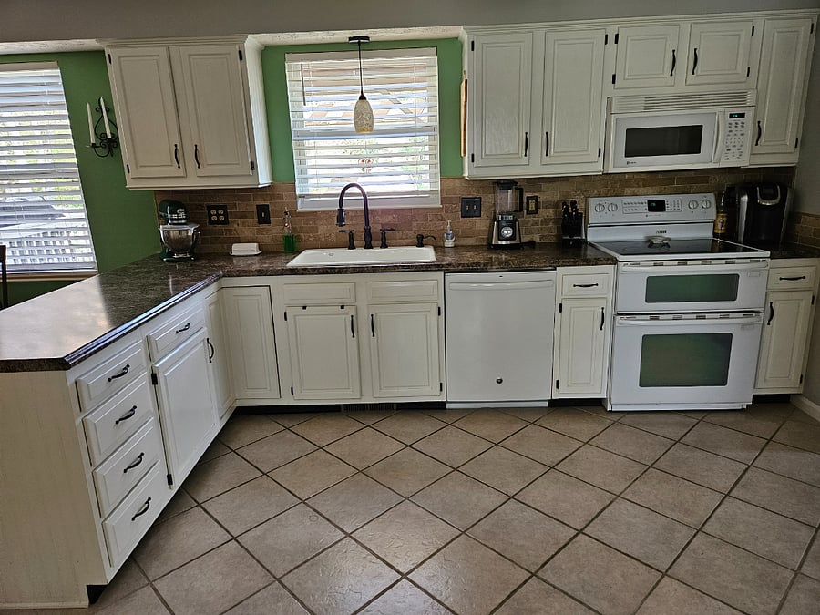 Furnished Finder property 369061_1 photo 4