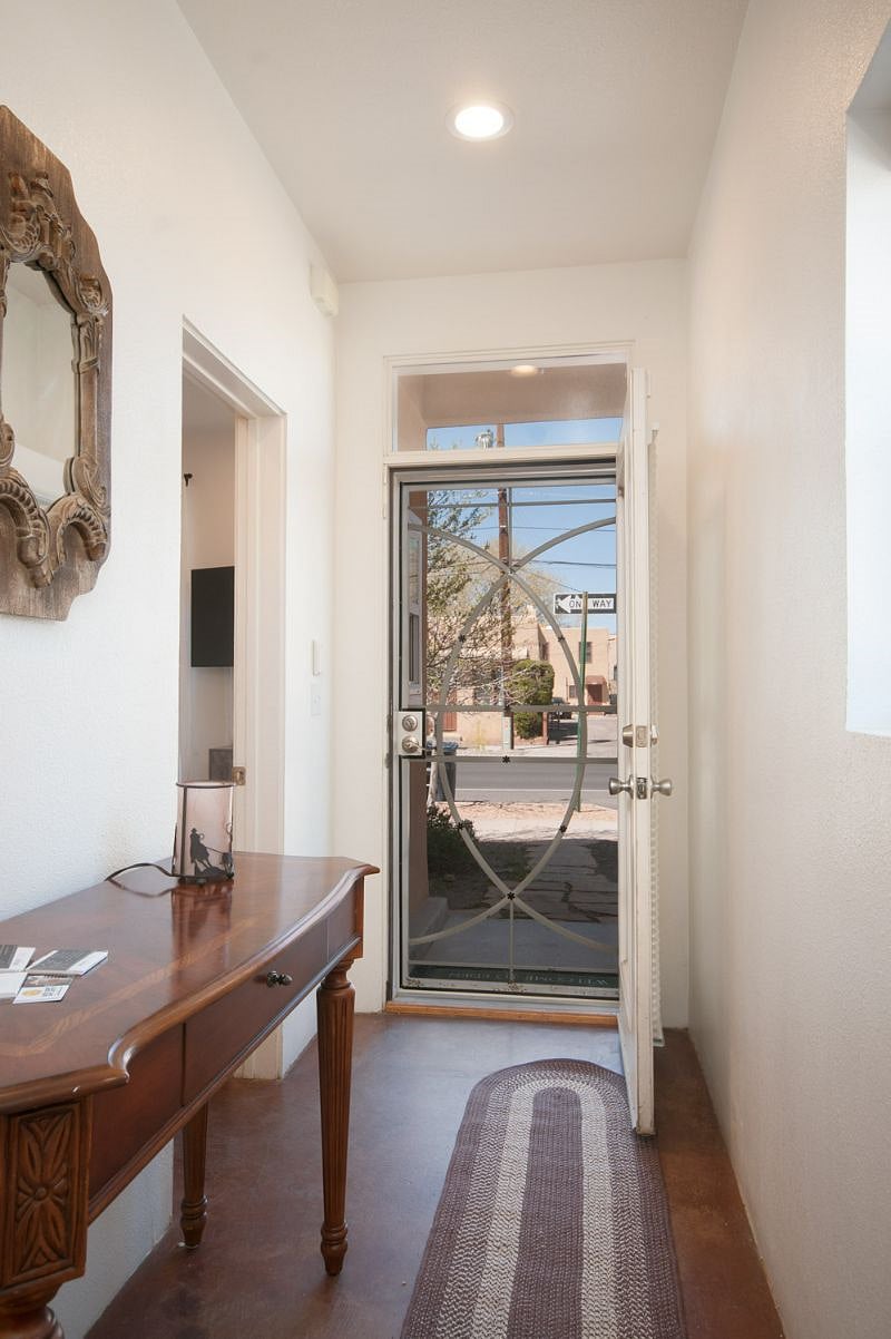 Furnished Finder property 369067_1 photo 3
