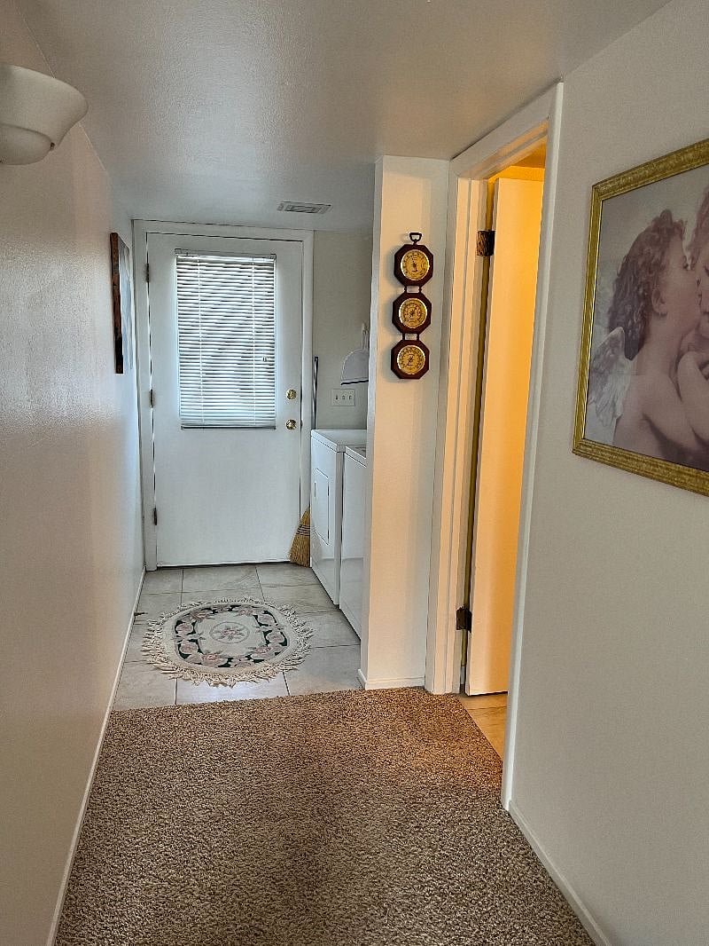 washer dryer area