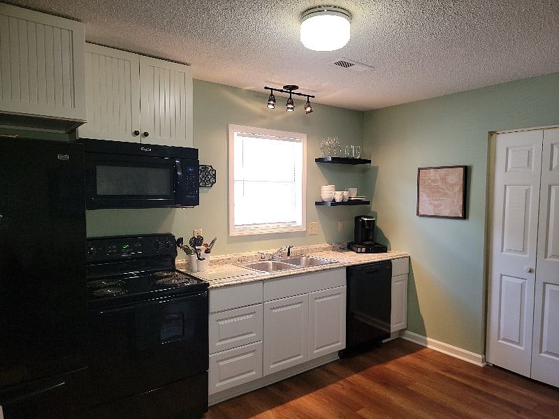 Furnished Finder property 369248_1 photo 5