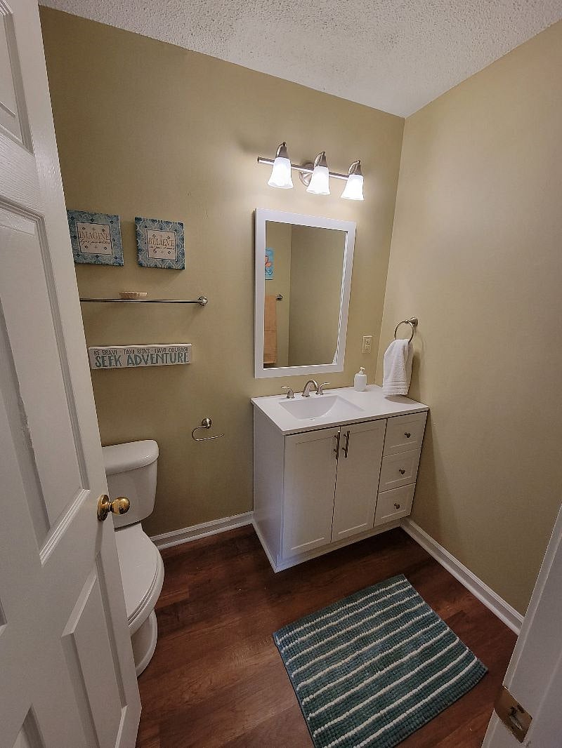 Bath attatched to queen bedroom
