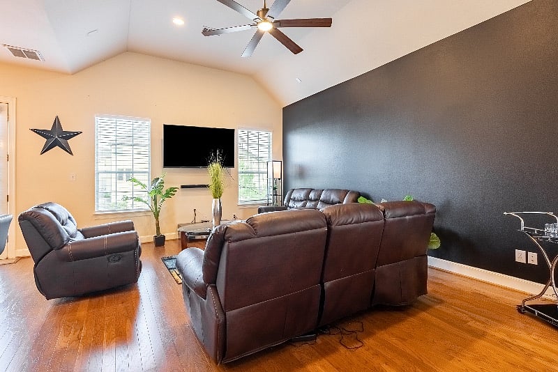 Furnished Finder property 369295_1 photo 4