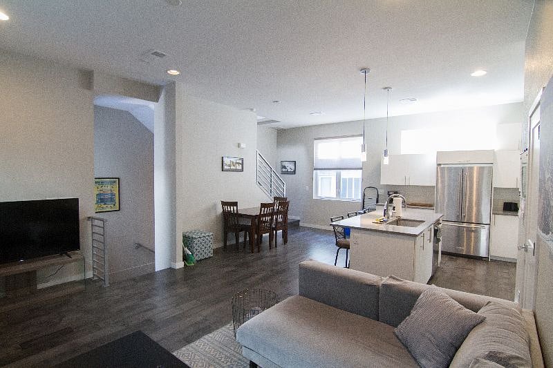 Furnished Finder property 369296_1 photo 2