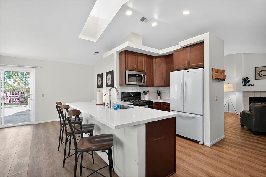Furnished Finder property 369369_1 photo 6