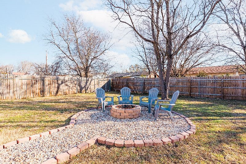 Enormous, private backyard with firepit, BBQ, and patio lights