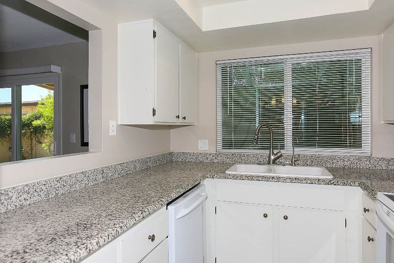 Furnished Finder property 369575_1 photo 6