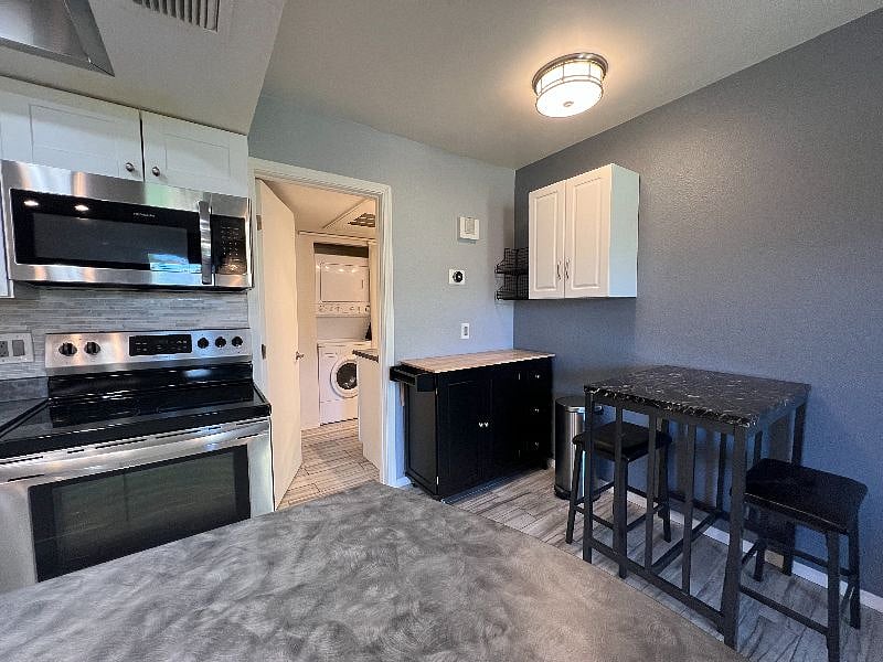 Furnished Finder property 369724_2 photo 6