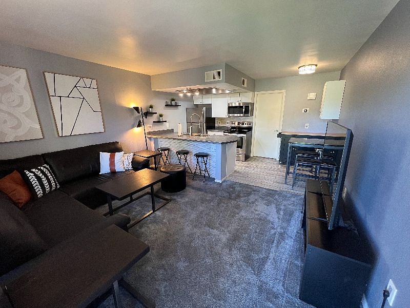 Furnished Finder property 369724_2 photo 3