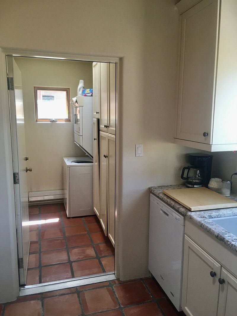 Furnished Finder property 369729_1 photo 16