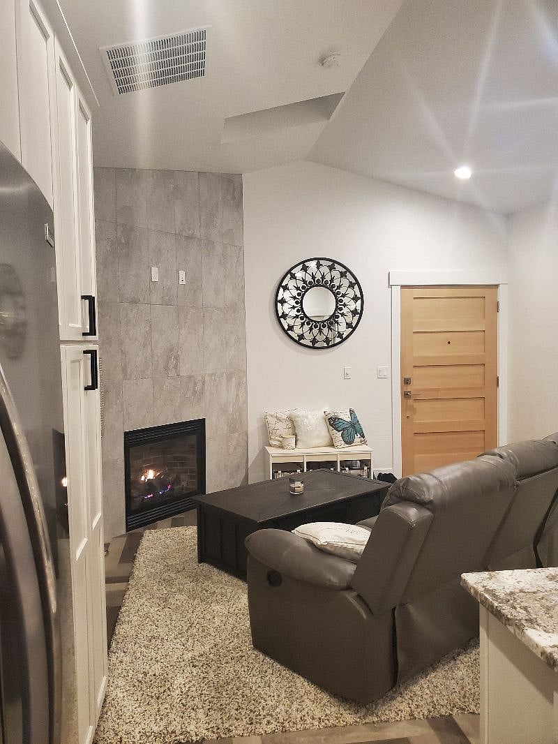 Furnished Finder property 369787_1 photo 3