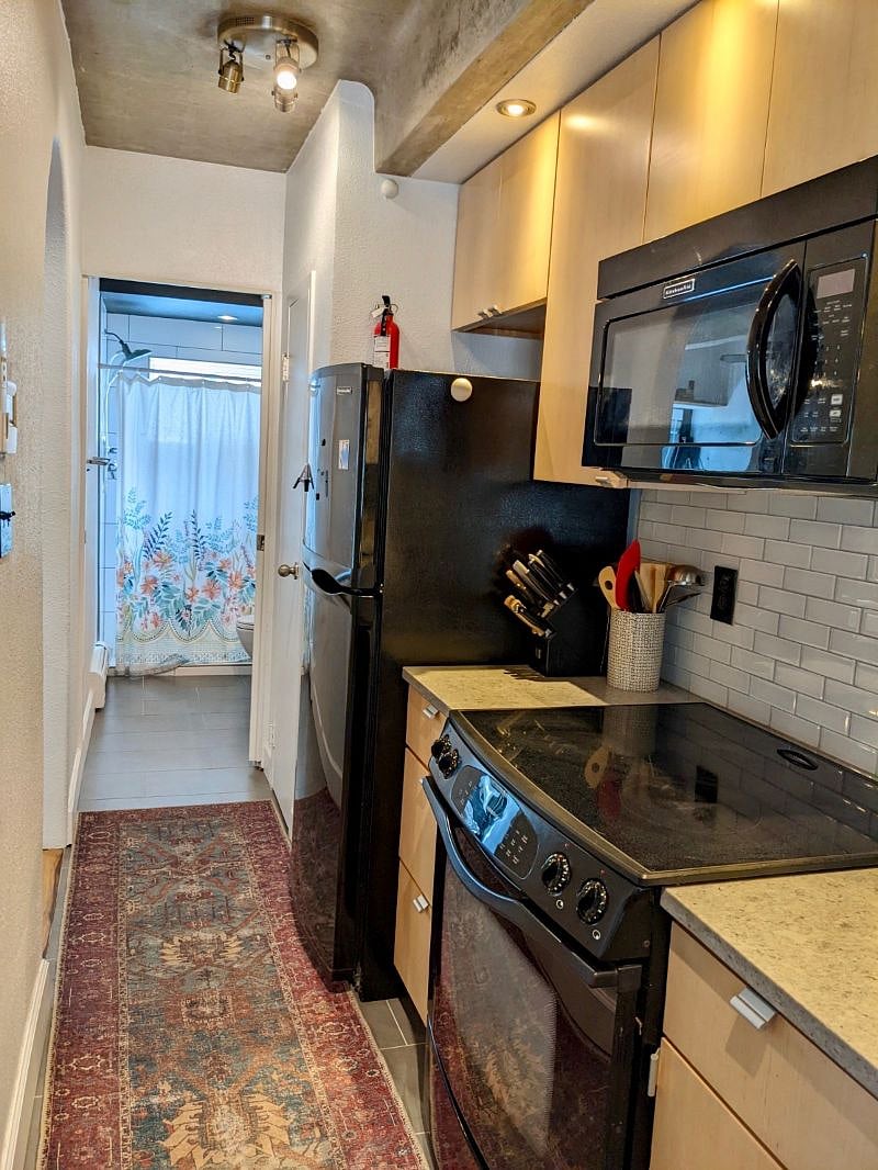 Furnished Finder property 369849_1 photo 3