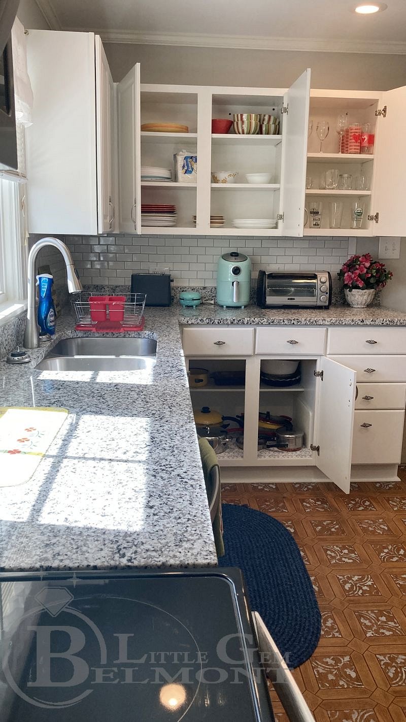 Granite Counters, Sprayer Faucet
