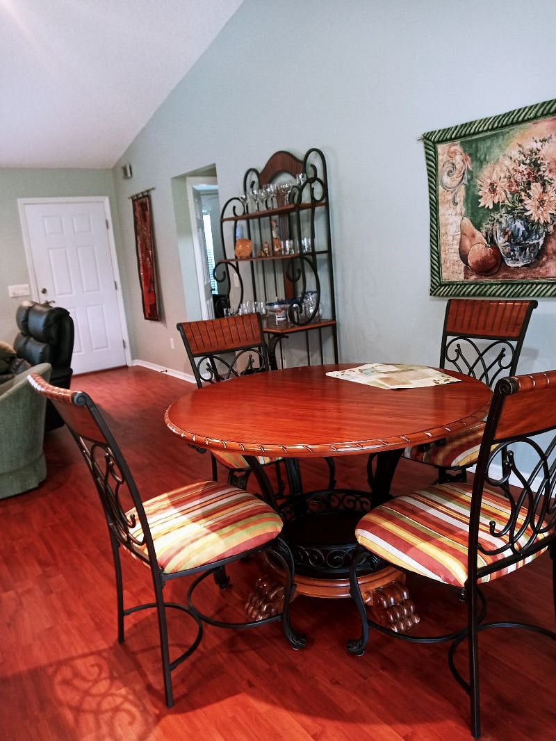 Furnished Finder property 369935_1 photo 11