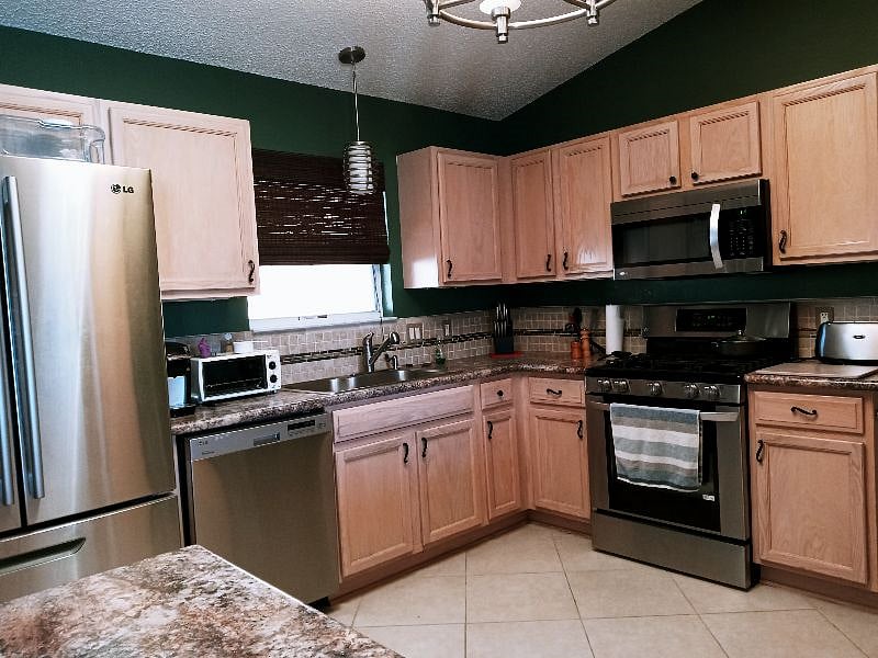 Furnished Finder property 369935_1 photo 13
