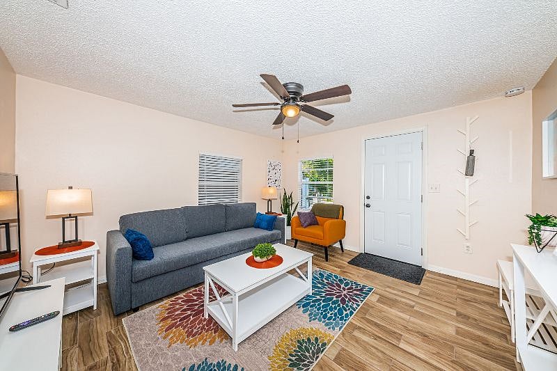 Furnished Finder property 370025_1 photo 3