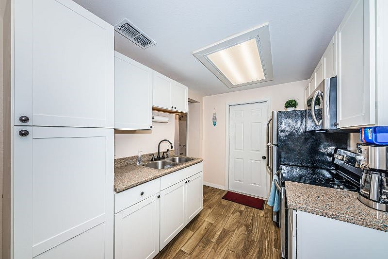 Furnished Finder property 370025_1 photo 13