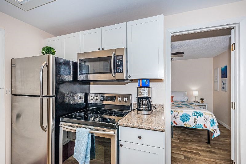 Furnished Finder property 370025_1 photo 14