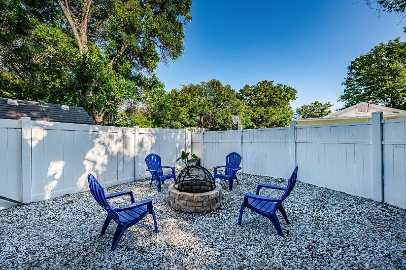 Furnished Finder property 370025_1 photo 30