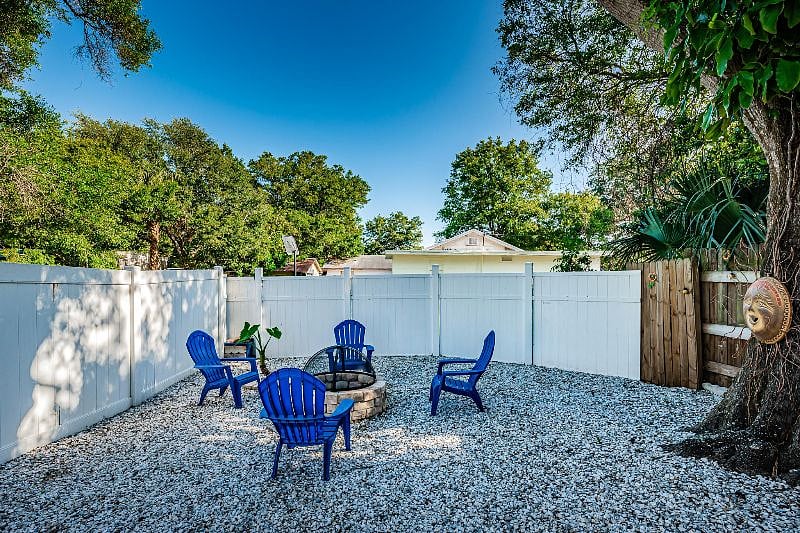 Furnished Finder property 370025_1 photo 31