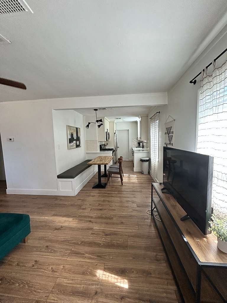 Furnished Finder property 370028_1 photo 12