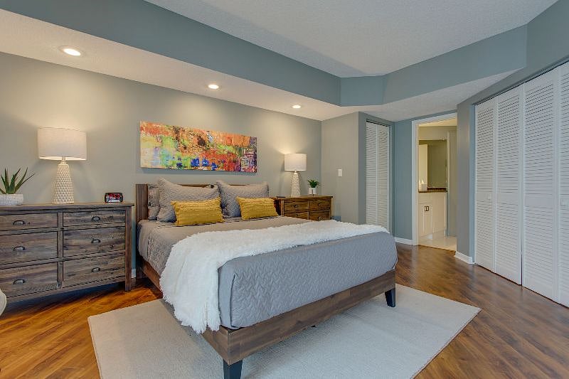 Large linen closet and reach in closets provide lots of storage