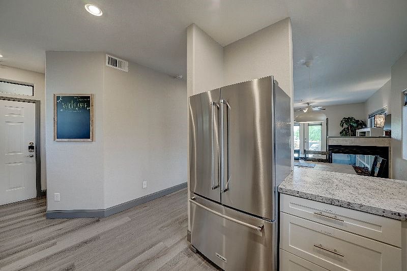 Furnished Finder property 370112_1 photo 6