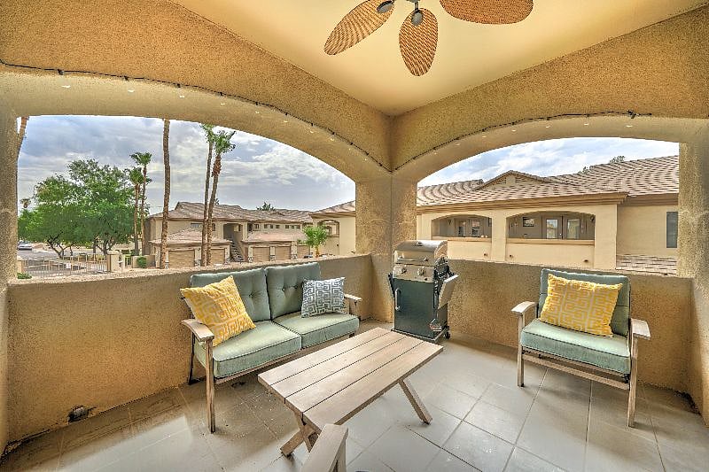 Outside Sitting Area with BBQ