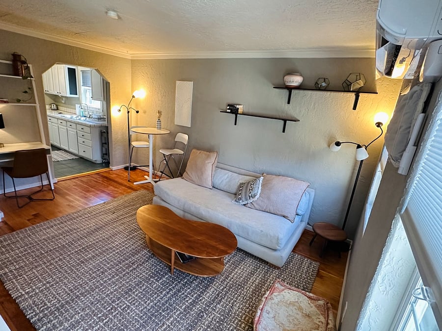 Furnished Finder property 370124_2 photo 1