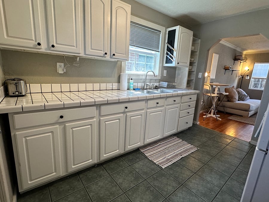 Furnished Finder property 370124_2 photo 6