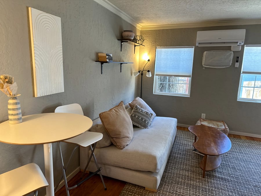 Furnished Finder property 370124_2 photo 2