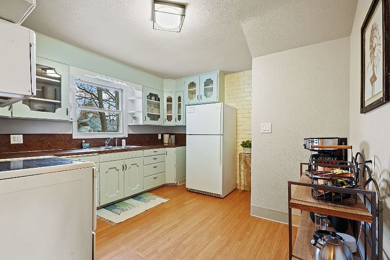 Furnished Finder property 370143_1 photo 11
