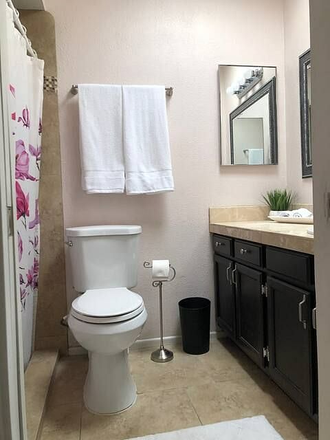 Master bath with walk-in shower