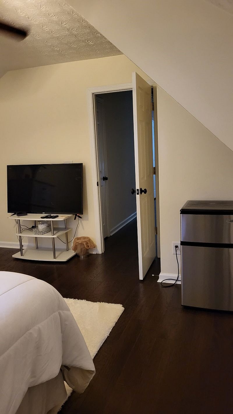 Furnished Finder property 370199_1 photo 18
