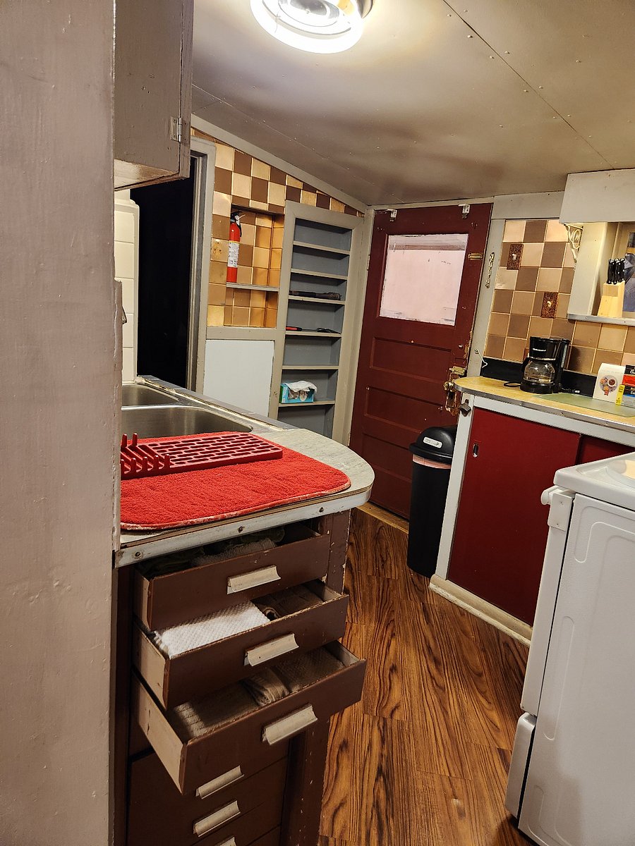 Furnished Finder property 370230_1 photo 17