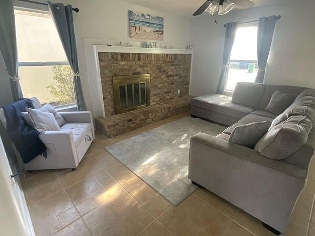 Furnished Finder property 370233_1 photo 3
