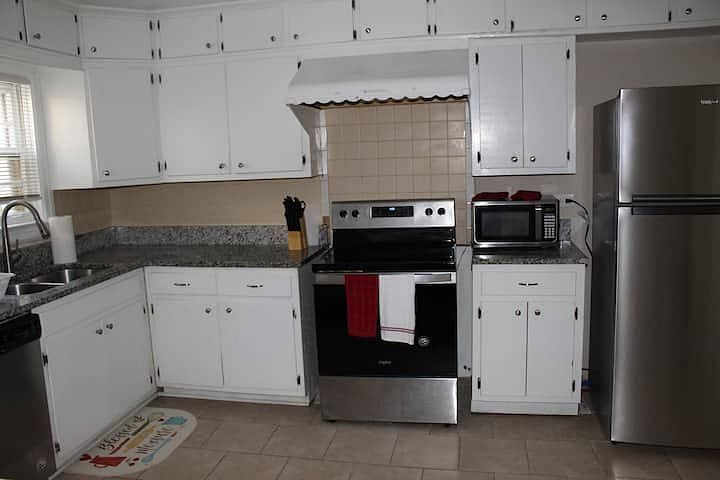 Stove, Oven, Microwave and Refrigerator 