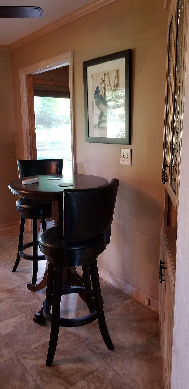 Kitchen, breakfast table
