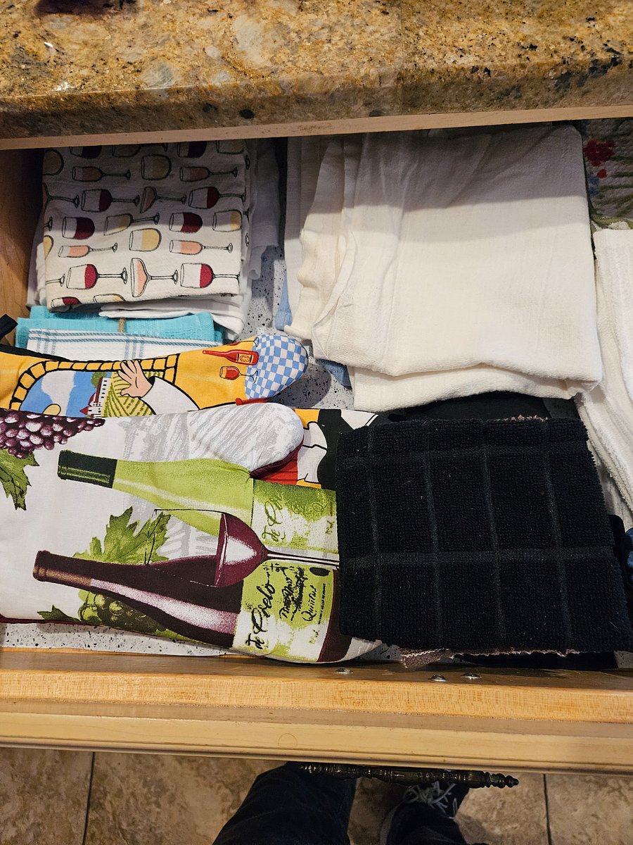 Dishtowels and hot pads