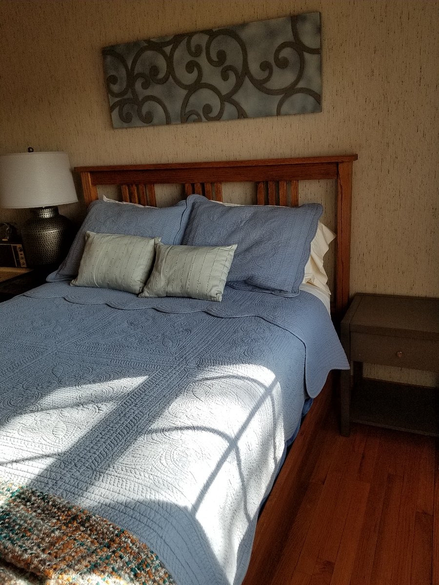 Bedroom 3 Full size