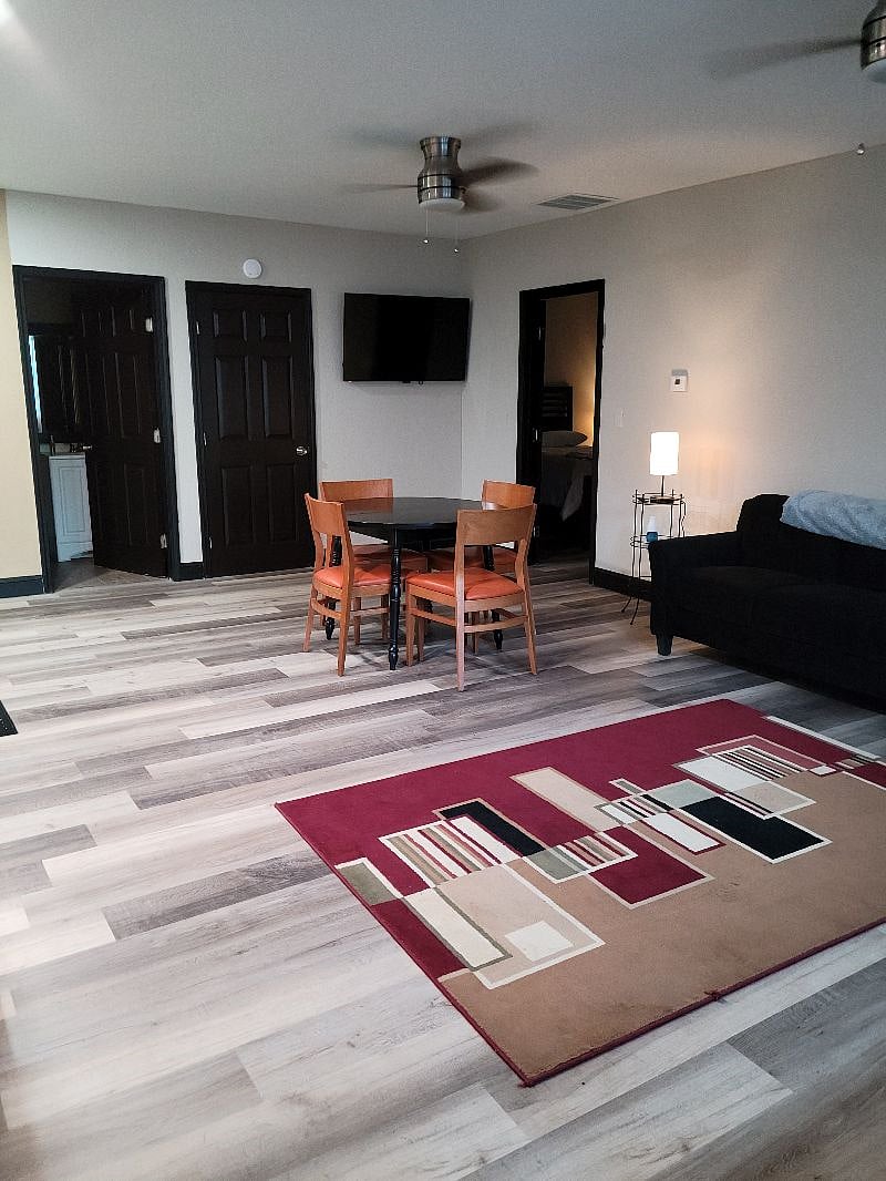 Furnished Finder property 370423_1 photo 3