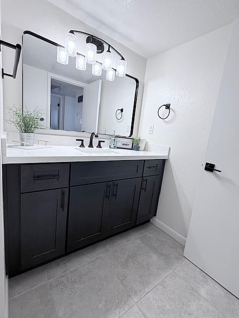 Bathroom 1 Vanity