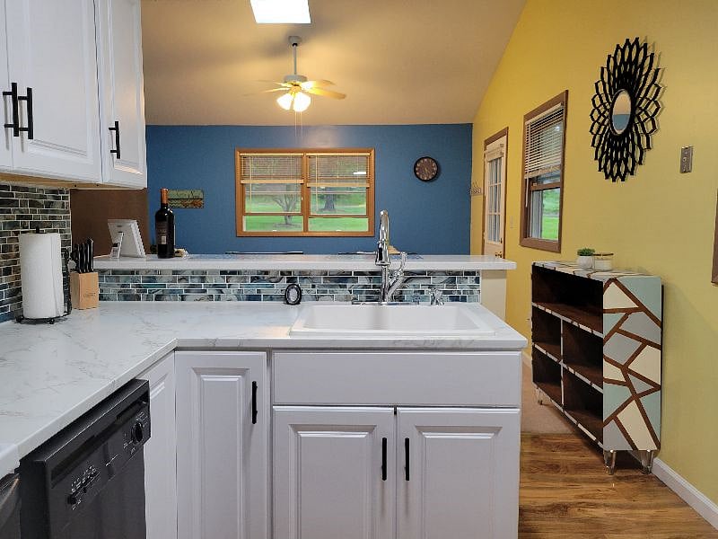 Furnished Finder property 370590_1 photo 16