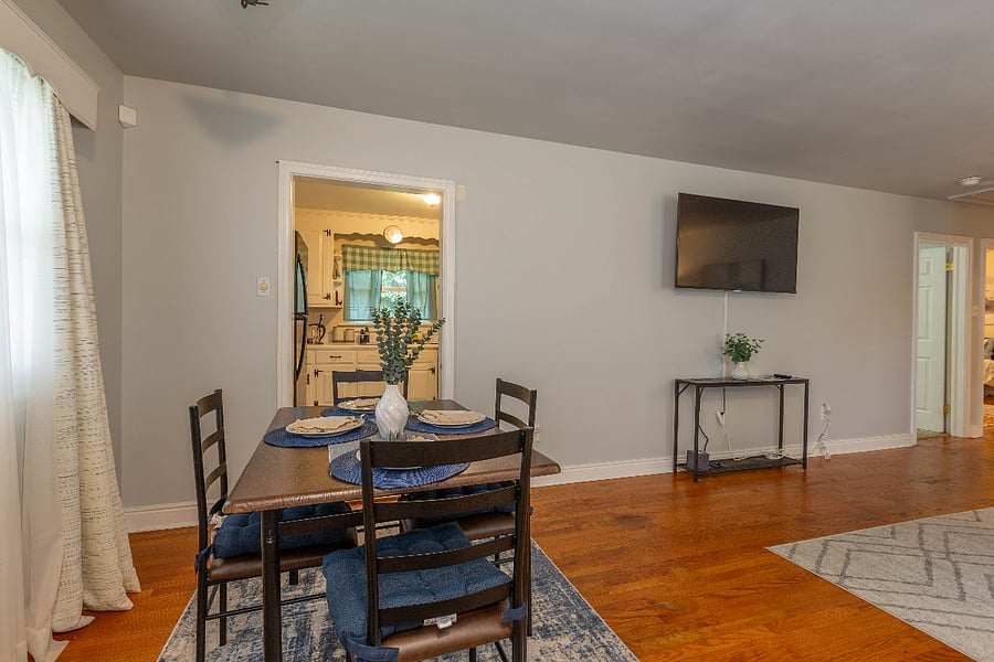 Furnished Finder property 370608_1 photo 13