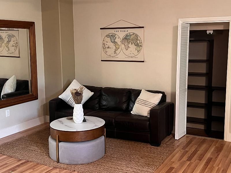 Furnished Finder property 370669_2 photo 12