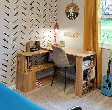 Desk area - will clear kids items if not travelling with kids