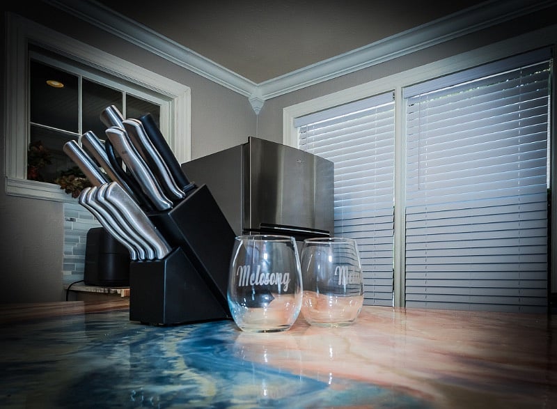 Our space has a flare of upscale sass. Kick your shoes off and turn up a glass,